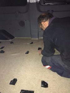 Çeta alüminyumla VE alt taban tahtası ve muşamba, araç içi kaplama servis aracı okul taşıtı ,panelvan minibüs otobüs dizaynı tasarımı ali acar Usta. Ankara 05389606235